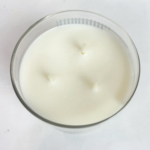 Bath & Body Works Mahogany Rose 3 Wick Candle 14.5oz - Picture 3 of 4